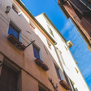 https://casetta-stretta-bersaglio.hotelinveneto.com